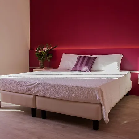 La Castellana Bed & Breakfast 3*